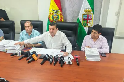 Alcaldía de Santa Cruz declara pausa administrativa y frena trámites del caso Mutualista