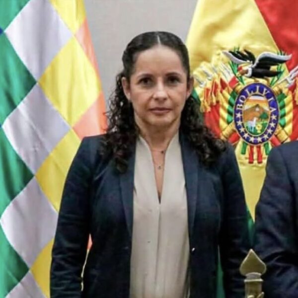Renuncia la presidenta de YPFB a semanas de asumir el cargo