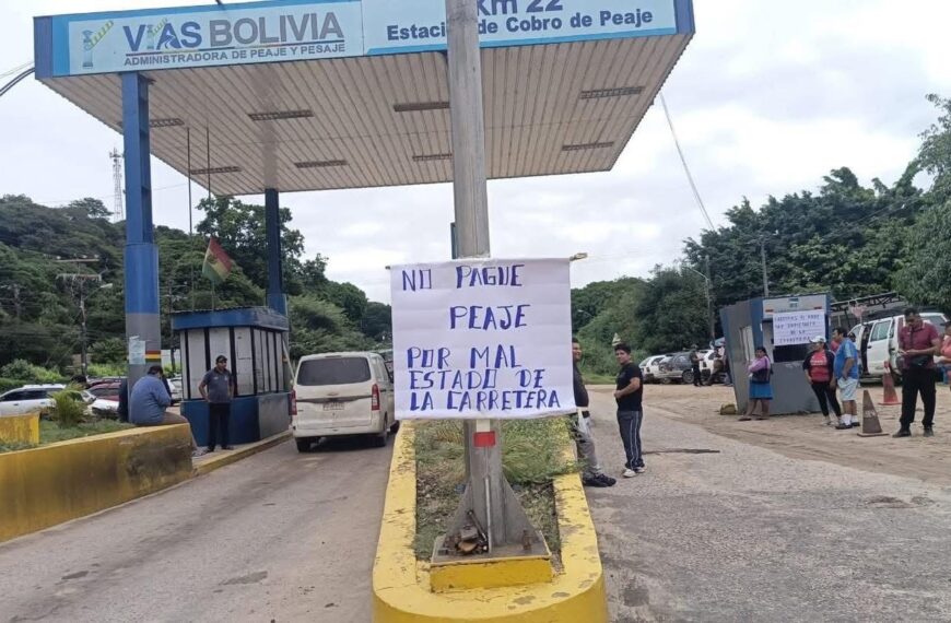 Vigilia en La Guardia: vecinos piden no pagar peaje por&hellip;