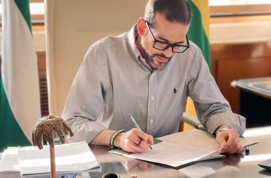 Camacho cierra su gestión como gobernador y deja mensaje con críticas y proyección política