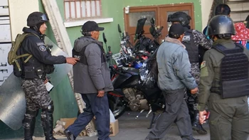 La Policía reporta 127 arrestados y aprehendidos tras hechos violentos…