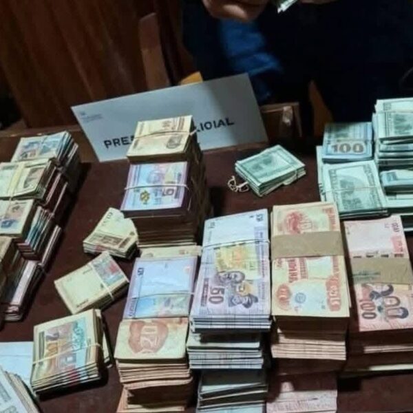 Suman los millones en manos de los policías que daban cobertura al narcotráfico en SANTA ANA