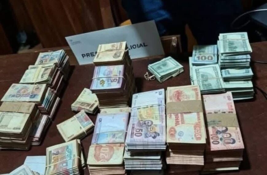 Suman los millones en manos de los policías que daban&hellip;