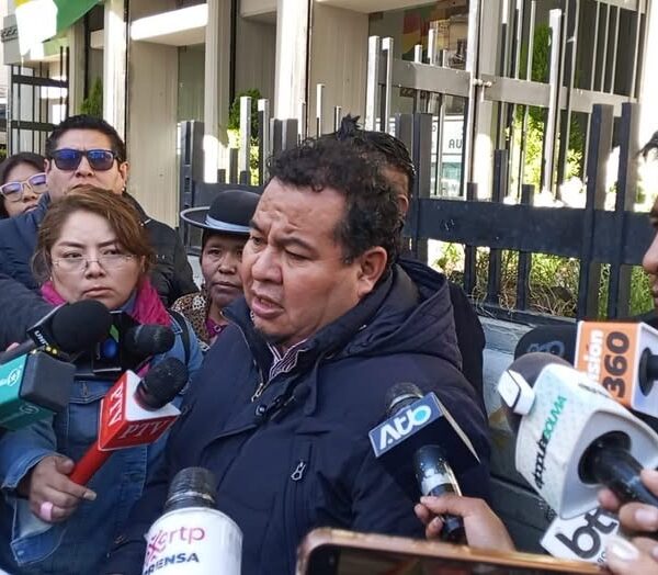 Gremiales afirman que tras la abrogación de la Ley 1720 ya no existen motivos para continuar con bloqueos