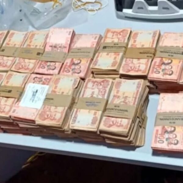 Policía secuestra cerca de Bs 1 millón en una ambulancia que se dirigía al Trópico; investigan posible financiamiento de bloqueos