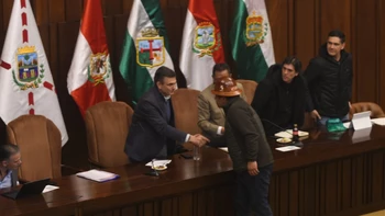 Gobierno y COB ingresan a cuarto intermedio tras instalar mesa de diálogo en medio de la crisis nacional