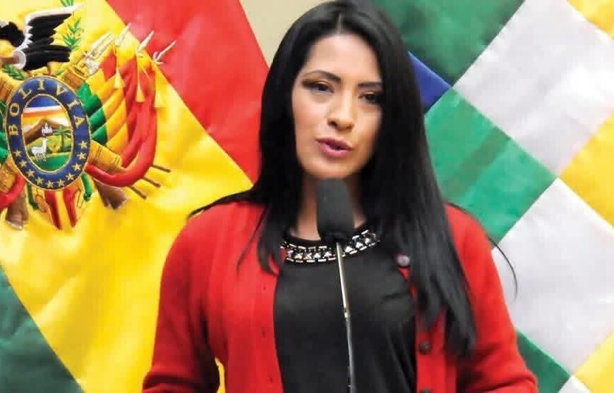 Aprehenden a Wilma Alanoca tras una conferencia de prensa en&hellip;