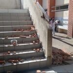Cuatro estudiantes resultan heridos tras desprendimiento de estructura en un colegio de Los…