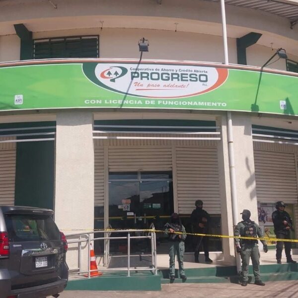 Atracador roba más de Bs 50.000 de una cooperativa en La Guardia