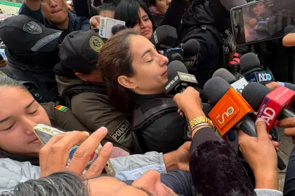 Caso maletas: Laura Rojas cumple trámite de arraigo antes de dejar Palmasola