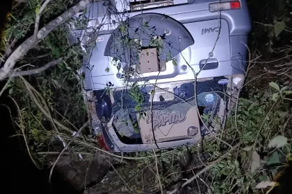 Tragedia en Samaipata: concejal resulta herida y su hermana muere tras embarrancamiento