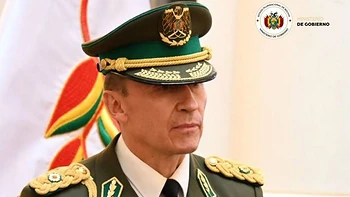Mirko Sokol deja la comandancia general de la Policía Boliviana