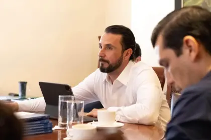 Velasco califica el Estado de excepción como un “saludo a la bandera”
