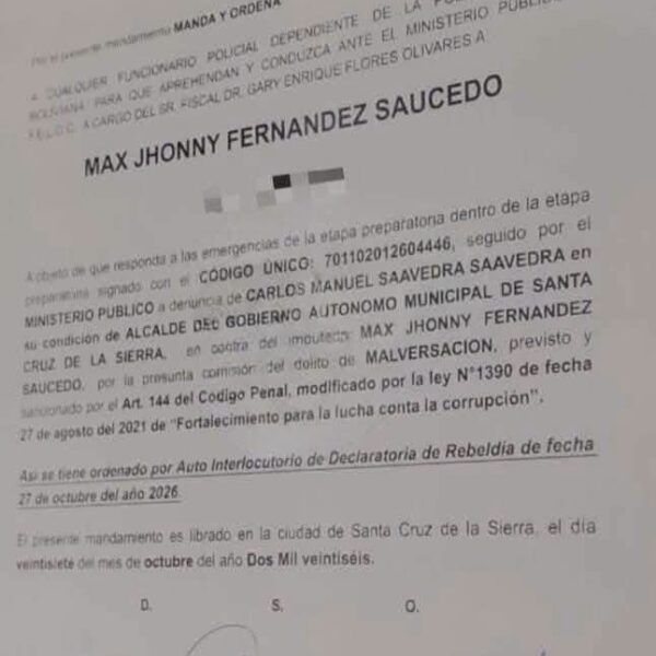JUEZA DECLARA REBELDE A JHONNY FERNÁNDEZ Y ORDENA SU APREHENSIÓN Y ARRAIGO NACIONAL