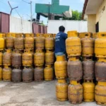 Distribución de garrafas vuelve a los barrios de Santa Cruz tras acuerdo con…